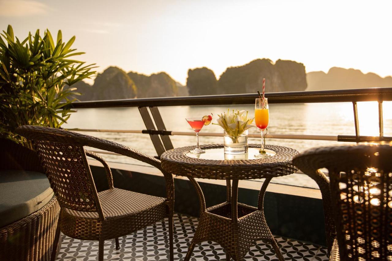 Rosy Cruises Hotel Hạ Long-öböl Kültér fotó